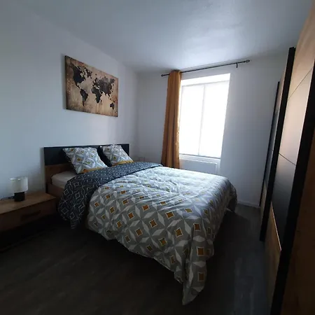 De L'herbe Jusqu'aux Genoux - 60 M2 Apartament